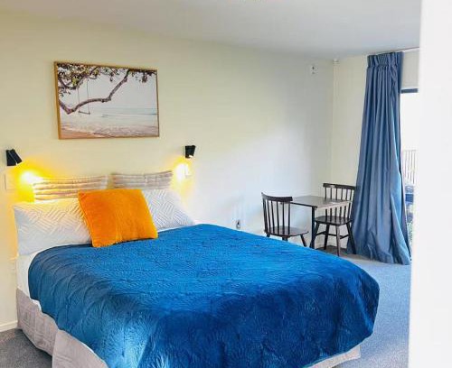 Redwood Hotel | AAA Northlands Motel