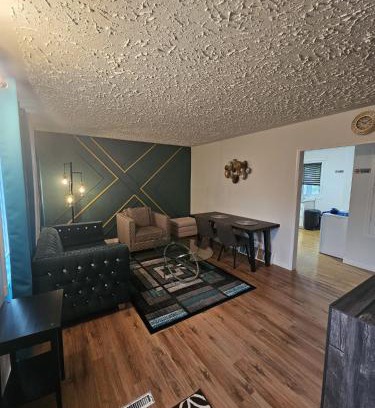Jasper Place House | Aansel Suites 2 bedroom