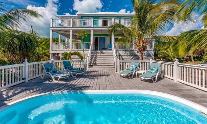 Hope Town House | Abaco Rum Punch: Coastal Elegance with Surfside Serenity, Ocean Views, Pool