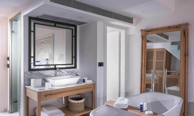 Hersonissos Centre House | Abaton Island Deep Blu Deluxe Double Sea View BB