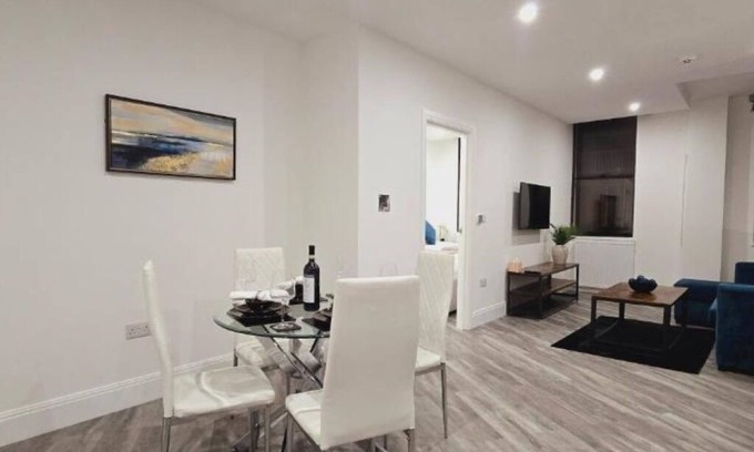Reading City Centre Apartment | Abbey Corner by Nivaas 2 : One-Bedroom Premier Apartmentnn