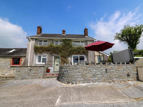 Lampeter House | Aberdauddwr
