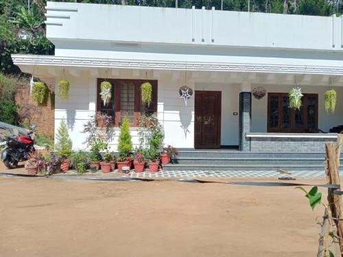 Devikolam Bed & Breakfast | Abhayam