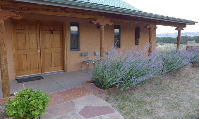 Abiquiu House | Abiquiu Oasis, Land of Enchantment - Recharge health, connect with environment