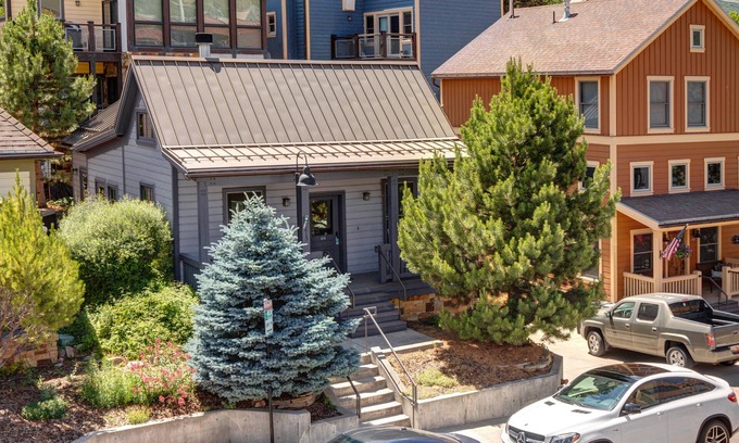 Aerie House | Abode at Town Lift | Best deal | Across the Street from the Town Lift | Private Hot Tub!