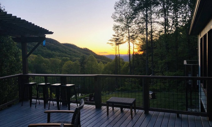 Fairview House | Above Asheville! Only 12 miles from Asheville but a world away!