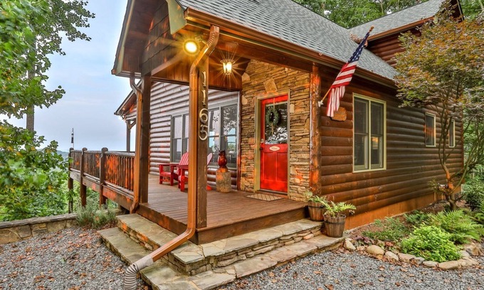 Foxfire Estates Cabin | Above & Beyond Lodge