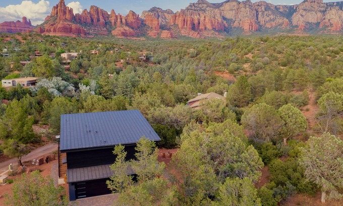 Sedona House | Above the trees and in front of the views!