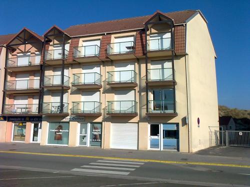 Sainte-Cecile-Plage Apartment | abrimer