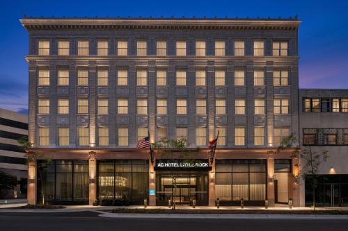 Downtown Little Rock Hotel | AC Hotel by Marriott Little Rock Downtown