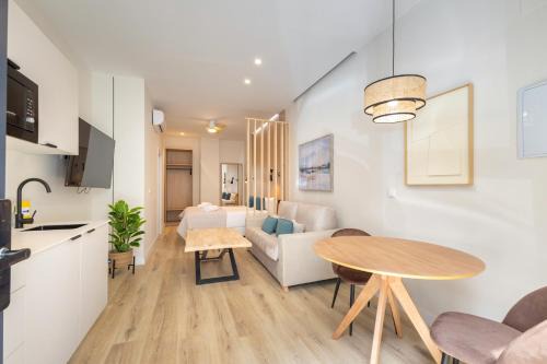 San Roque Apartment | Acacias City Center by Valcambre