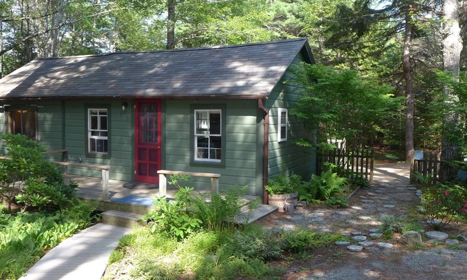 Bar Harbor Cabin | Acadia National Park - Cozy Country Cabin - Peaceful Retreat, Perfect Location.