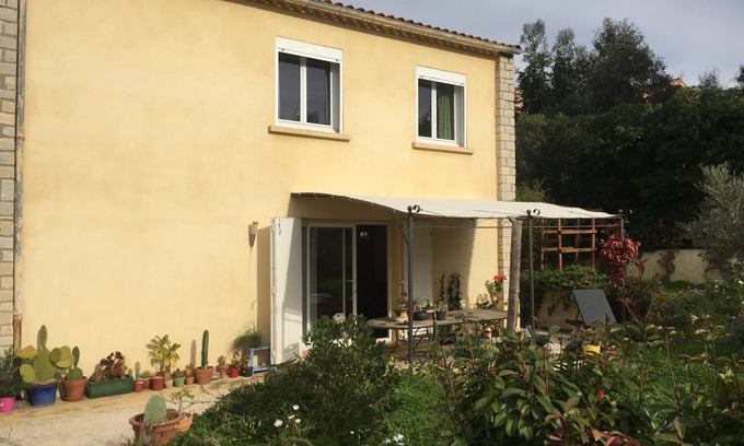 Giens Apartment | Access to the sea in 150 m