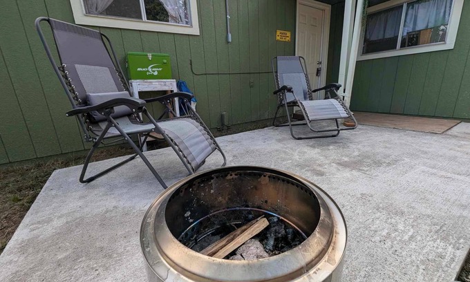 West Hills Cottage | ACCESSIBLE 1-bedroom cottage in rural Bremerton with WiFi Private patio by farms