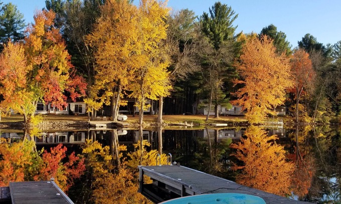 Severn Bridge Cottage | Accessible Luxury Riverside Beauty! NEW listing!