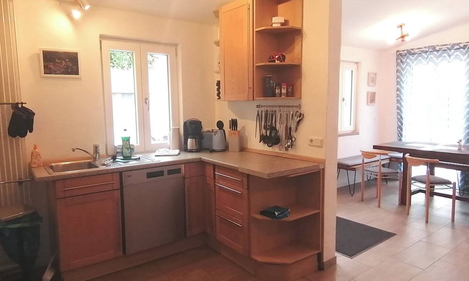 Neuerburg House | Accommodation for 6 guests with 3 bedrooms, 3 bathrooms & parking spaces