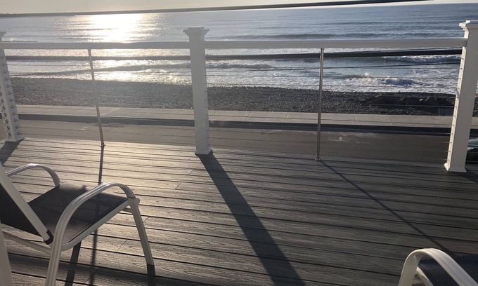 York Beach House | Across from beach! Sleeps 14