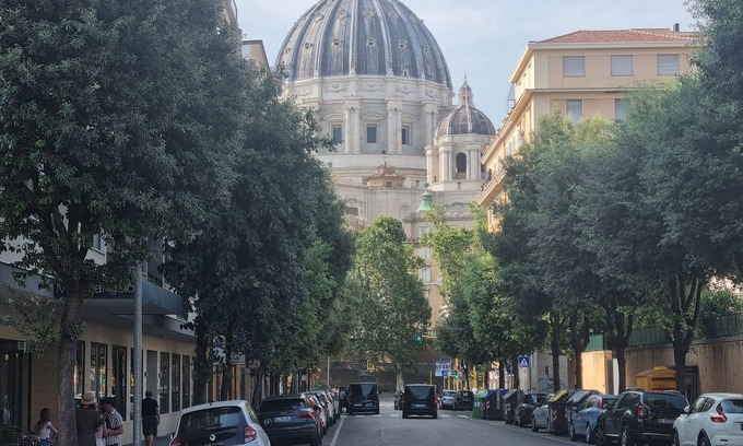 Rione XIV Borgo Apartment | Ad un passo dal Vaticano, an apartment for families and groups of friends