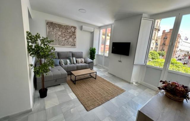 El Arenal Apartment | AD1B Arenal 3br apartment, 250 mtrs from Cathedral