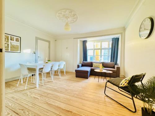 Aalborg Apartment | aday - Beautiful and Spacious 4 bedroom - Heart of Aalborg