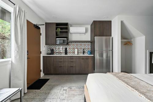 Kerns Apartment | Adelynn Studio - Spanish Style in Hip Kerns