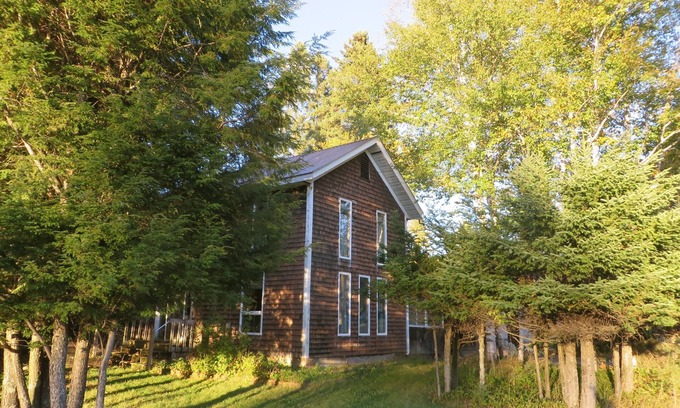 Indian Lake House | Adirondack Indian Lake NY-Good WiFi. Sleeps 8. Families, friends and dogs.