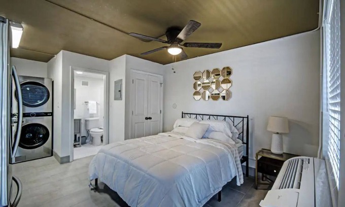 Greater Belhaven Apartment | Admiral Benbow #248