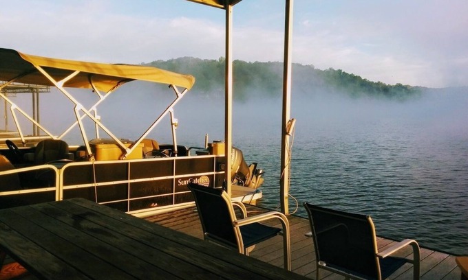 Dawsonville House | Admiral's Mountain Lake Chalet