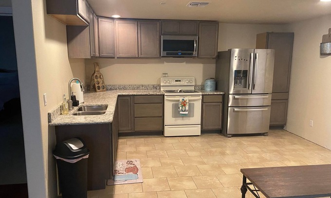 Kingman Apartment | Adorable 2 BR downstairs apartment