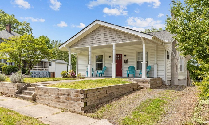 East Durham House | Adorable Bungalow, Minutes from Downtown Durham