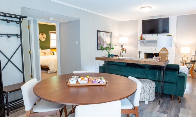 Cary House | Adorable downtown Cary basement apartment with fully fenced in yard