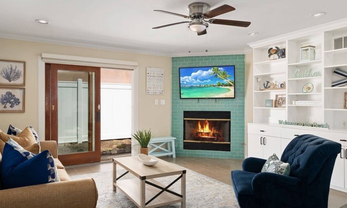 Oxnard Shores House | Adorable Family Friendly Beach Cottage in Oxnard