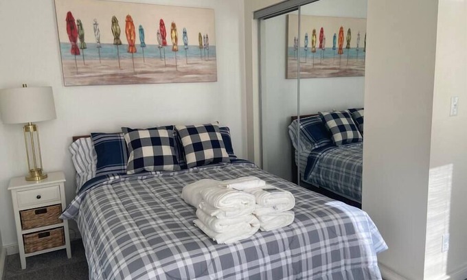 Oshkosh Apartment | Adorable Flat In the Center Of It All