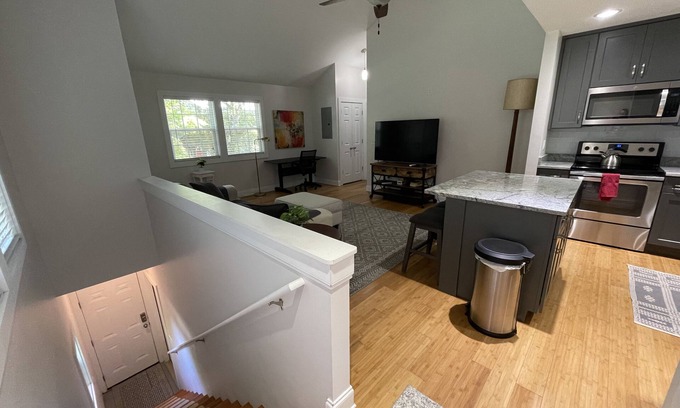 Scanlonville House | Adorable guest house with private backyard in Mount Pleasantnn