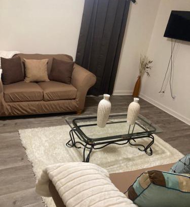 Gunter Afs Apartment | *Adorable luxurious 1 Bedroom*