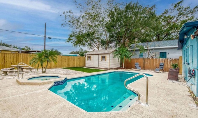 Tampa House | Adorable Oasis | Pool + Arcade | Ace Location