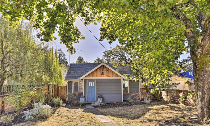 Brentwood-Darlington House | Adorable Portland Retreat < 8 Mi to Downtown!
