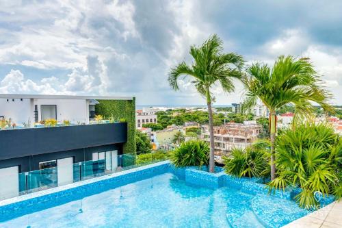 Centro House | Adorable Rooftop Pool, Reliable WiFi, Near 5th Ave