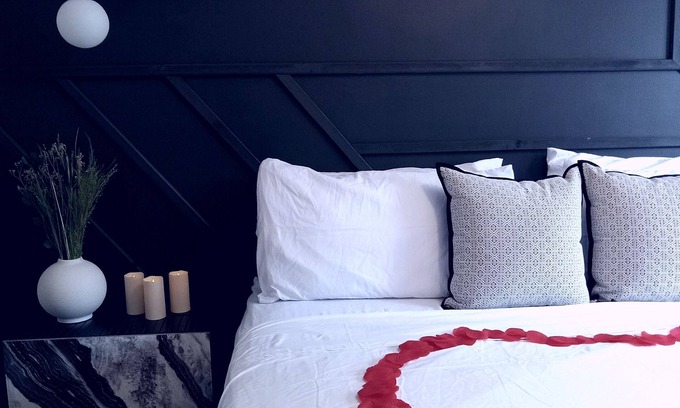 South Holland House | Adult Playhouse with Love Dungeon - Luxury Romantic Getaway