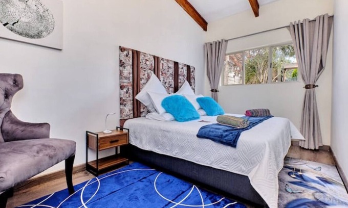 Woodmead Apartment | Advas' double delight with inverter!