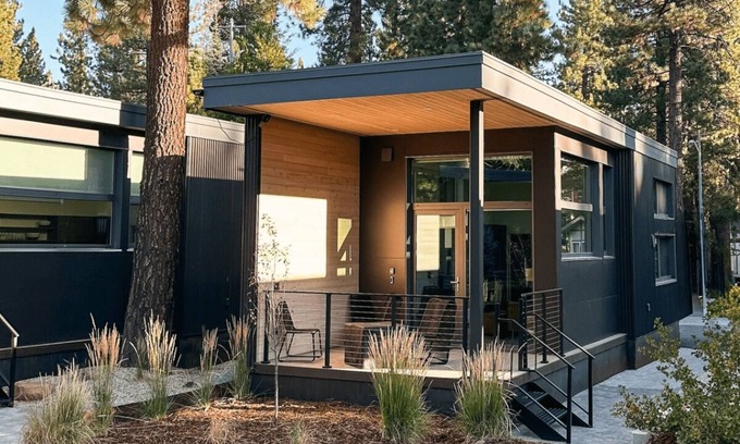 Truckee Cabin | Adventure Cabin 60 (pet friendly) - Luxurious Adventure Cabin