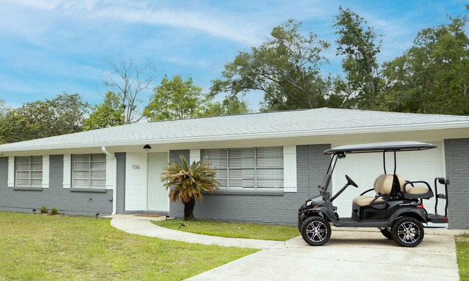 Ocean Springs House | Adventure on Arbor - includes a golf cart! Close to the beach & downtown OS!