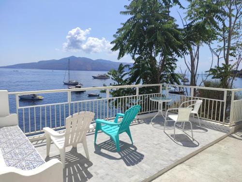 Santa Marina Salina Apartment | Aeolian Sea House
