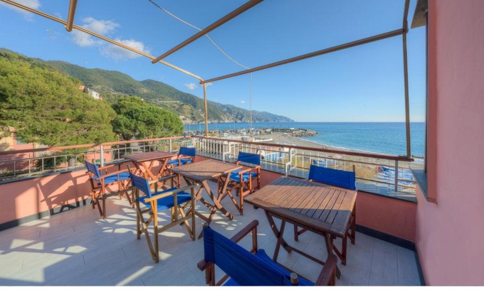 Cinque Terre House | Affittacamere Lo Scoglio (Guesthouse)