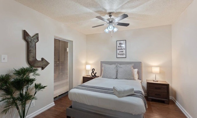 Downtown Memphis Apartment | Affordable downtown Memphis apartment w/views