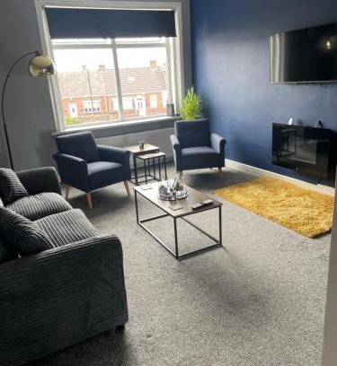 Sunderland Apartment | Affordable Luxury 1 Stunning apartment Sunderland close to City centre hospital Crown Works Studio and Nissan