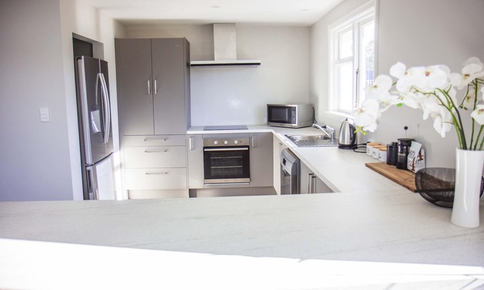 Christchurch House | Affordable Luxury - Newly Renovated