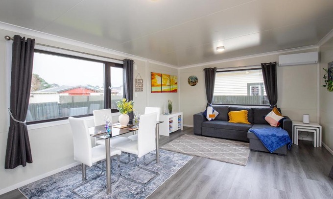 Westport House | Affordable Modern Accommodation