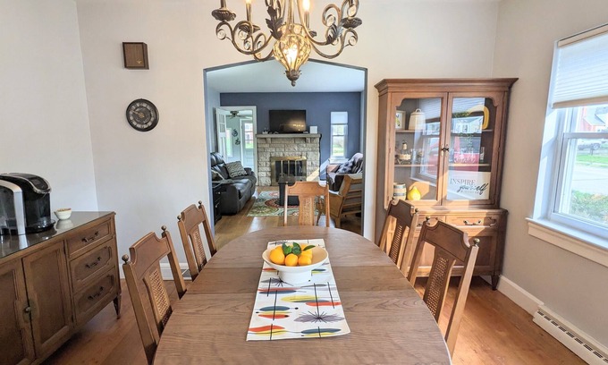 Jeffersonville - Clarksville House | Affordable/Spacious 3 BR in quiet neighborhood 3 miles from Downtown/Expo Center