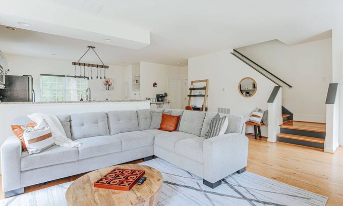 Afton House | Afton Bliss: Sleeps 10 on 151 with Game Room